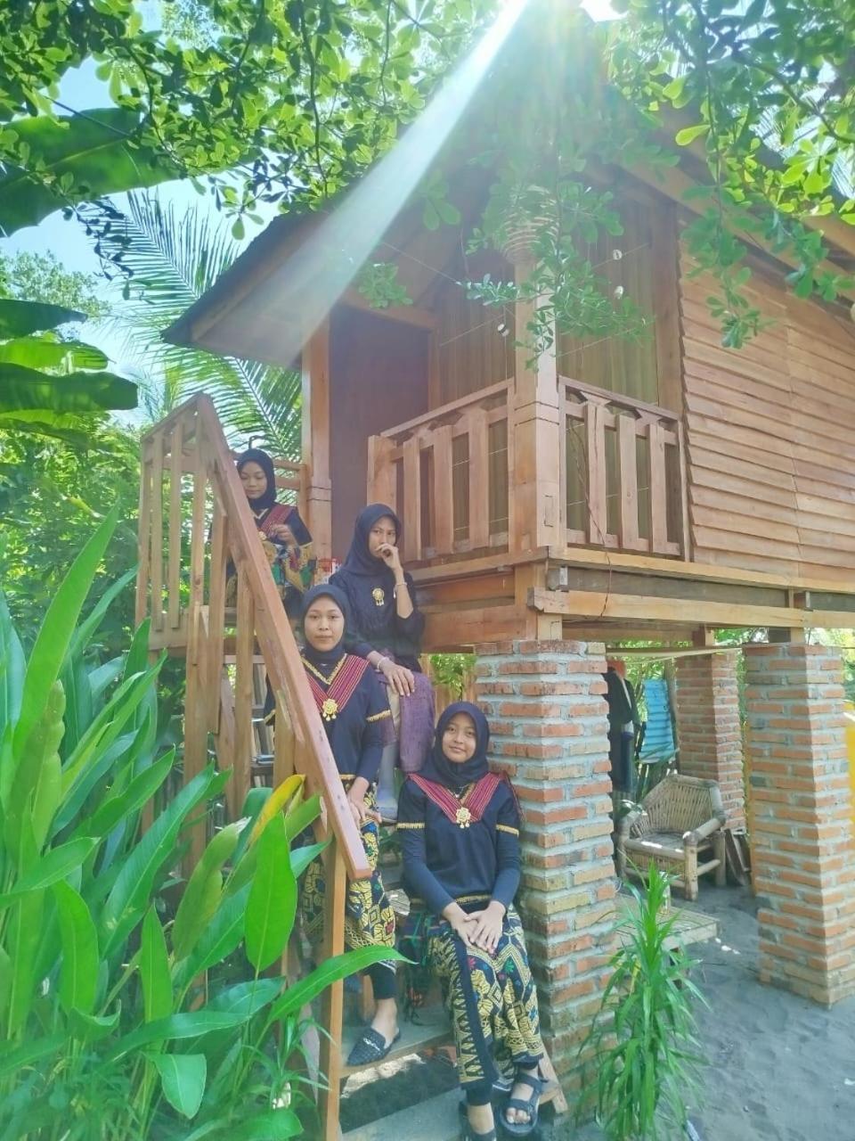 Cemare Cottage Lembar Kültér fotó
